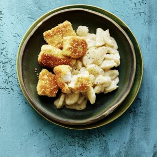 Panierte Fisch-Nuggets mit Topinamburgemüse Panierte Fisch-Nuggets mit Topinamburgemüse