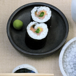 Hoso-Maki mit Spargel und Lachs Hoso-Maki mit Spargel und Lachs