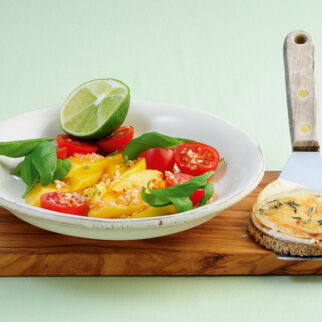Mangosalat mit Ziegenkäse-Crostini Mangosalat mit Ziegenkäse-Crostini