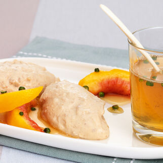 Kalbsleber-Mousse mit Pfefferpfirsich Kalbsleber-Mousse mit Pfefferpfirsich