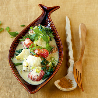 Scharfes Fischcurry mit Blattspinat Scharfes Fischcurry mit Blattspinat