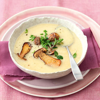 Kartoffelsuppe mit Steinpilzen Kartoffelsuppe mit Steinpilzen