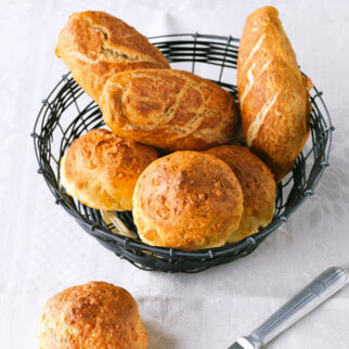 Käse-Senf-Brötchen Käse-Senf-Brötchen