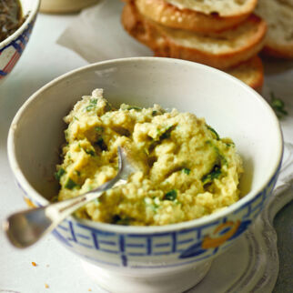 Artischocken-Oliven-Tapenade Artischocken-Oliven-Tapenade