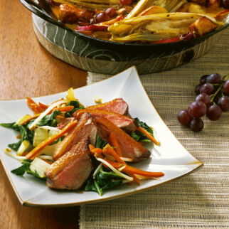 Ente mit Gemüse aus dem Wok Ente mit Gemüse aus dem Wok