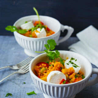 Bunter Linsensalat mit Ziegenfrischkäse Bunter Linsensalat mit Ziegenfrischkäse