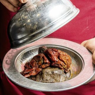 GEFÜLLTE GETROCKNETE AUBERGINEN UND PAPRIKA GEFÜLLTE GETROCKNETE AUBERGINEN UND PAPRIKA