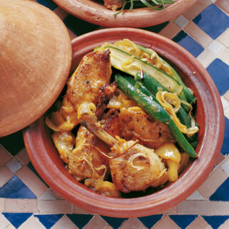 Huhn-Zucchini-Tajine Huhn-Zucchini-Tajine