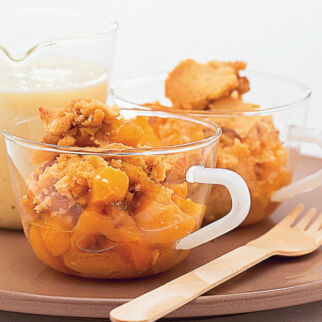 Apricot crumble Apricot crumble