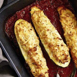 Zucchini mit Kartoffel-Petersilienwurzel-Kruste