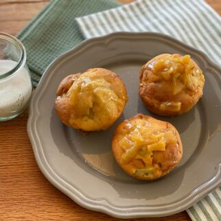 Apfelmuffins mit Salted-Caramell-Topping Apfelmuffins mit Salted-Caramell-Topping