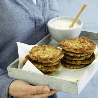 Hirsebratlinge mit Pastinaken und Möhren Hirsebratlinge mit Pastinaken und Möhren