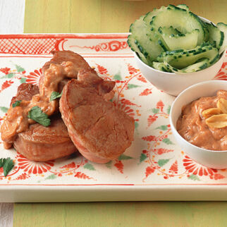 Medaillons mit Erdnusssauce Medaillons mit Erdnusssauce