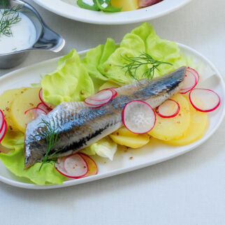 Friesischer Salat mit Matjes Friesischer Salat mit Matjes