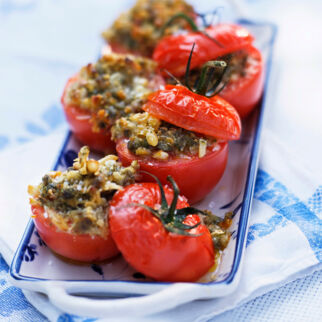 Ofentomaten mit Kräuterhaube Ofentomaten mit Kräuterhaube