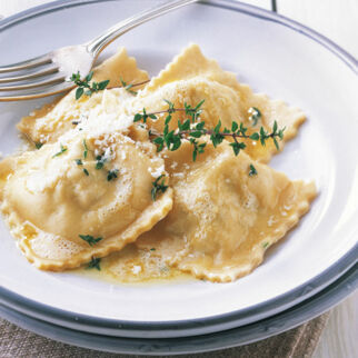 Steinpilzravioli in Thymianbutter Steinpilzravioli in Thymianbutter