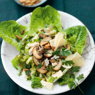 Romana-Champignon-Salat mit Apfel-Vinaigrette Romana-Champignon-Salat mit Apfel-Vinaigrette