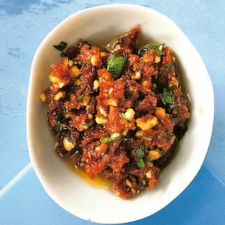 Pesto mit Tomate & Petersilie Pesto mit Tomate & Petersilie