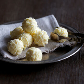 Sahnige Absinth-Kugeln Sahnige Absinth-Kugeln