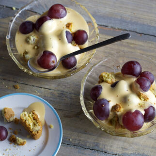 Zabaione mit Weintrauben Zabaione mit Weintrauben