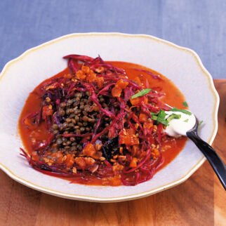 Curry-Linsen-Rotkohl mit Ingwer-Raïta Curry-Linsen-Rotkohl mit Ingwer-Raïta