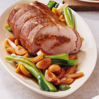 Gefüllte Lende mit Aprikosen Gefüllte Lende mit Aprikosen