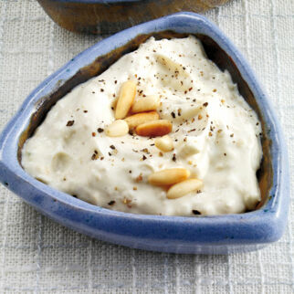 Pinienkern-Aïoli Pinienkern-Aïoli