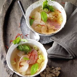 Pho bo mit Rübennudeln Pho bo mit Rübennudeln