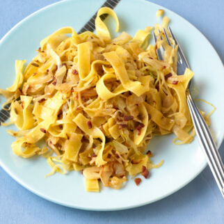 Nudeln mit Weißkohl und Speck Nudeln mit Weißkohl und Speck