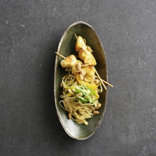 Kokos-Erdnuss-Nudeln Kokos-Erdnuss-Nudeln