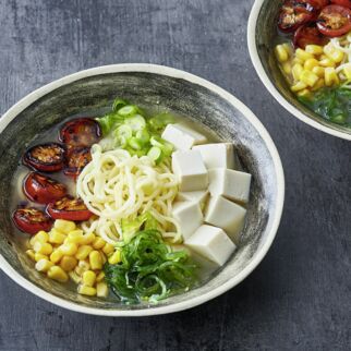 Ramen mit Tomate und Tofu Ramen mit Tomate und Tofu