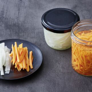 Eingelegtes Gemüse Eingelegtes Gemüse