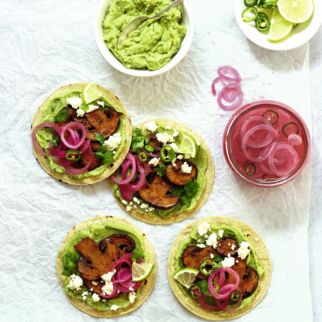 Tacos mit Red Onion Pickles Tacos mit Red Onion Pickles