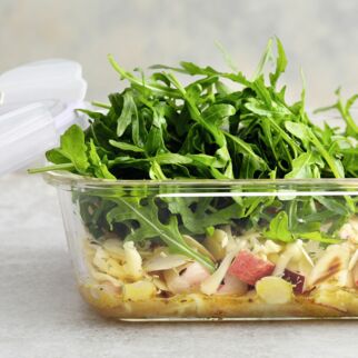 Käsesalat mit Nektarine Käsesalat mit Nektarine