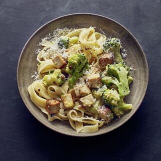Brokkolipasta mit Tofu Brokkolipasta mit Tofu