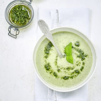 Basilikum-Cremesüppchen Basilikum-Cremesüppchen