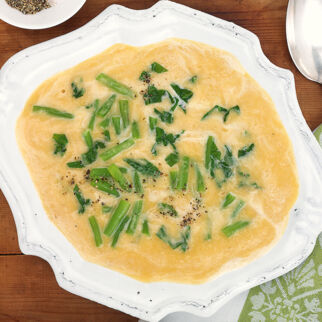 Bohnensuppe mit frischem Sauerampfer Bohnensuppe mit frischem Sauerampfer