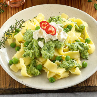 Bandnudeln mit Brokkoli Bandnudeln mit Brokkoli