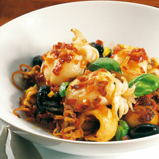 Kleine Tintenfische mit Paprika Kleine Tintenfische mit Paprika