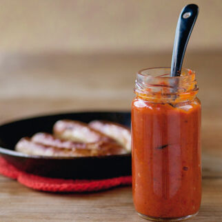 Paprika-Auberginen-Paste »Ajvar« Paprika-Auberginen-Paste »Ajvar«