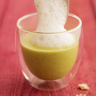 Lauchsüppchen mit Trüffelschaum Lauchsüppchen mit Trüffelschaum