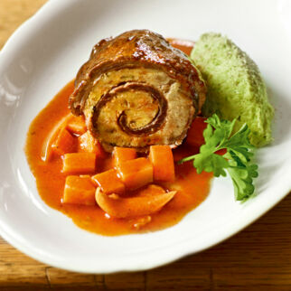 Rinderrouladen mit Rosenkohlpüree Rinderrouladen mit Rosenkohlpüree