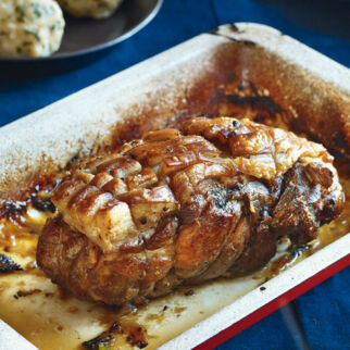 Schweinebraten mit Knödeln Schweinebraten mit Knödeln