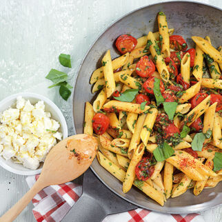 Nudeln mit Karamelltomaten Nudeln mit Karamelltomaten