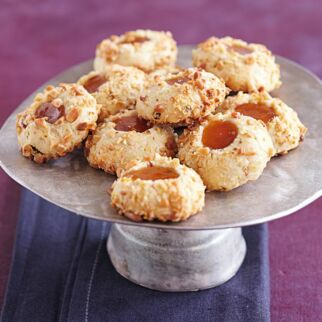 Engelsaugen mit Pinienkernen Engelsaugen mit Pinienkernen