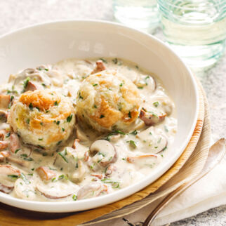 Semmelknödel mit Pilzrahm Semmelknödel mit Pilzrahm