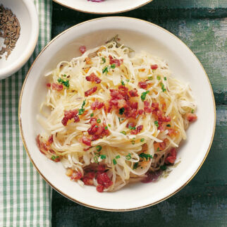 Krautsalat mit Speck Krautsalat mit Speck