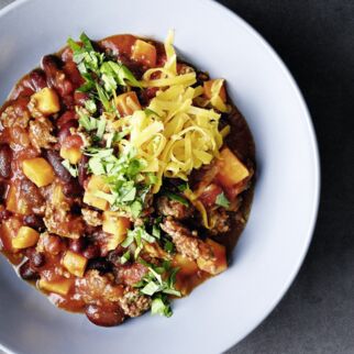 Pfannen-Chili mit Süsskartoffeln Pfannen-Chili mit Süsskartoffeln