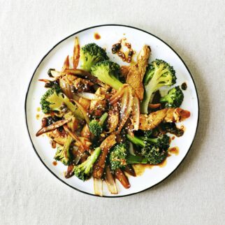 Brokkoli mit Filetstreifen Brokkoli mit Filetstreifen