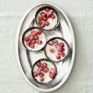 Kokosmilchreis mit Himbeeren Kokosmilchreis mit Himbeeren